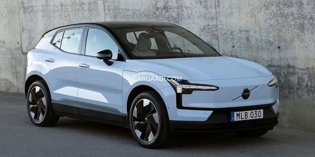 Volvo EX30 car