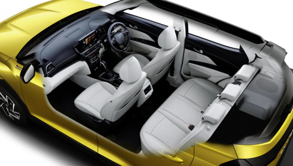 Mahindra XUV 3XO 2025: 128 BHP, Sunroof, 10.25 Touchscreen, Price from 14.99 Lakh