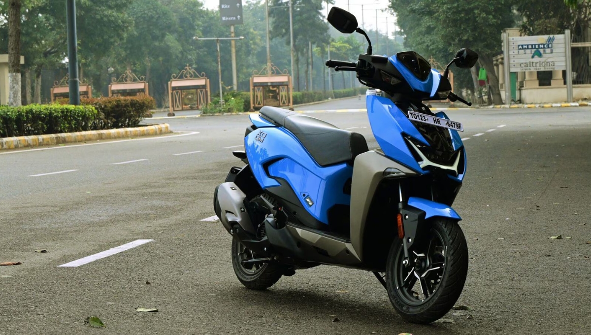 Hero Xoom 110: at 75,000 Lightweight, Superior Suspension, and Advanced XTEC Technology
