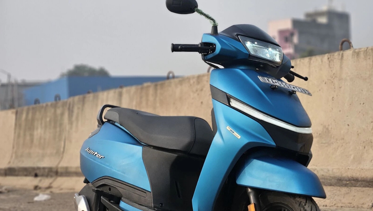 TVS Jupiter Review 2025: Stylish Features, Smart Tech and Price Starting at Rs 92,875
