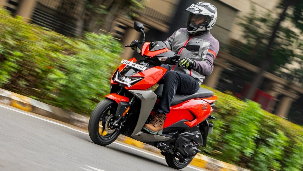 Hero Xoom 110: at 75,000 Lightweight, Superior Suspension, and Advanced XTEC Technology
