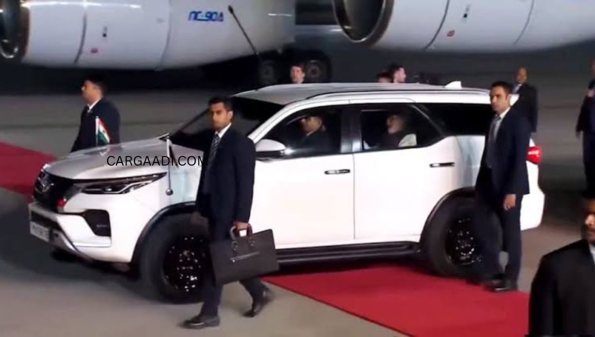 Modi and putin Toyota fortuner