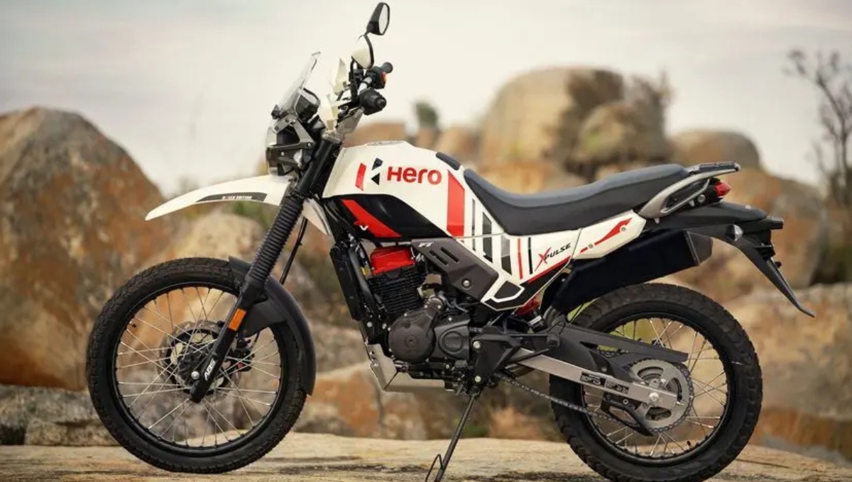 Hero Xpulse 200 4V: 18.9 bhp, 115 kmph top speed, and stunning LED headlights. Find out the price.