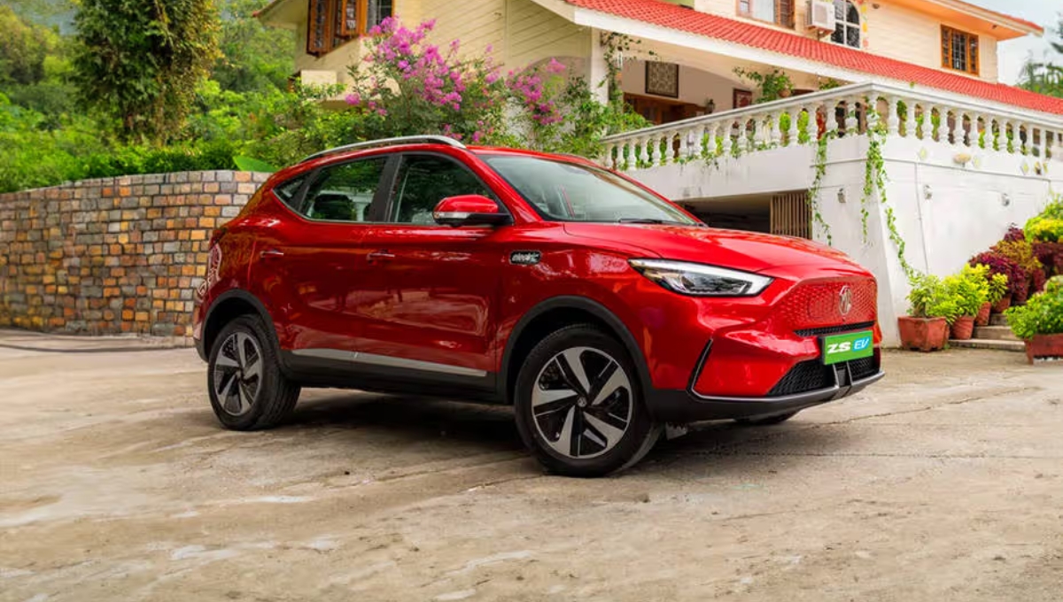 MG ZS EV 2025: Premium Electric SUV with 461 km Range Price Rs17.99 – Rs20.50 Lakh
